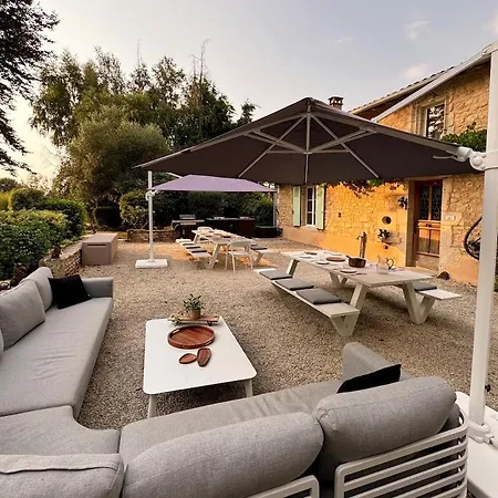 Domaine Lucienne With Pickleball Court * Chey